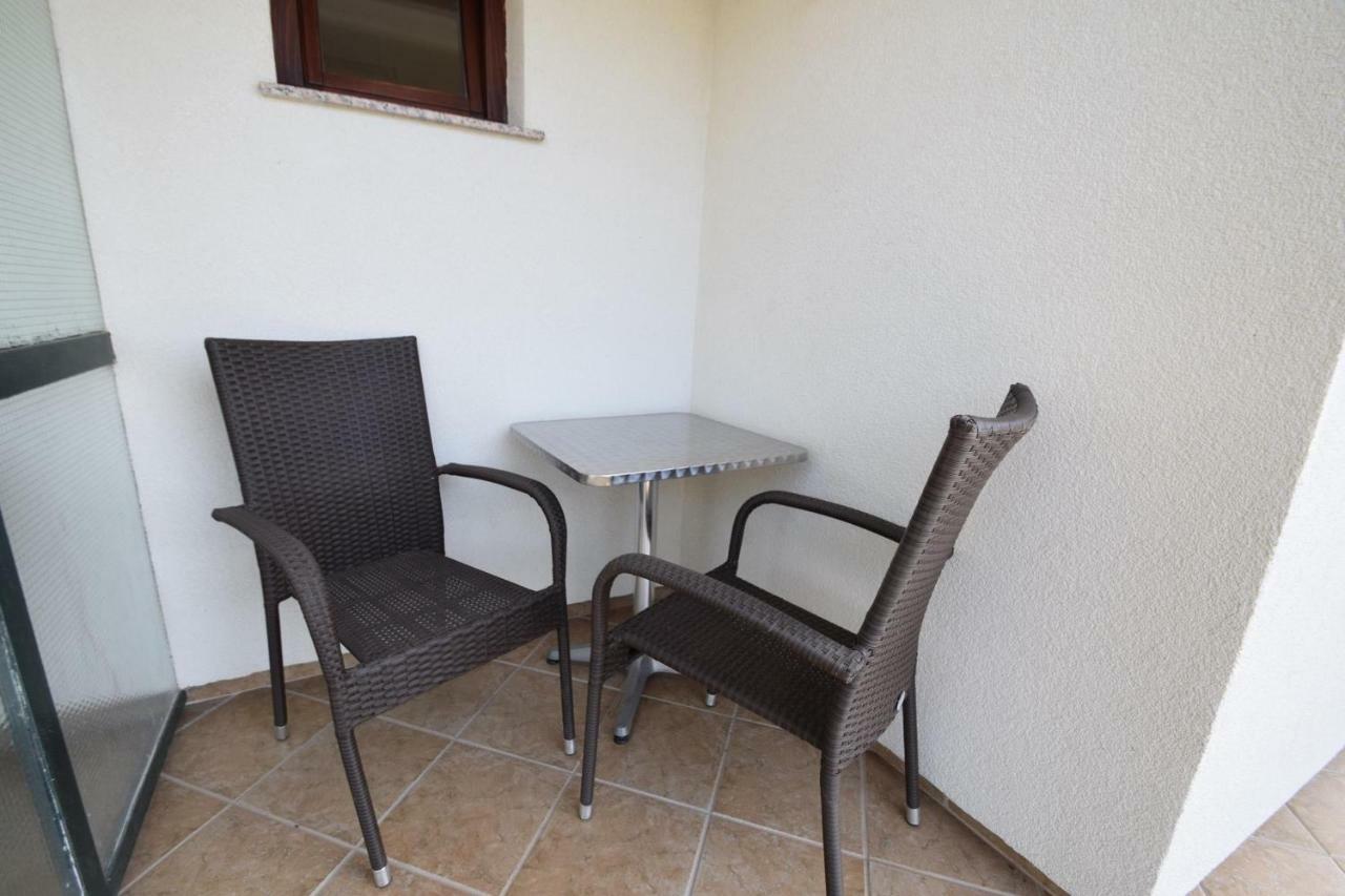 Apartments Nina Starigrad Paklenica Ngoại thất bức ảnh