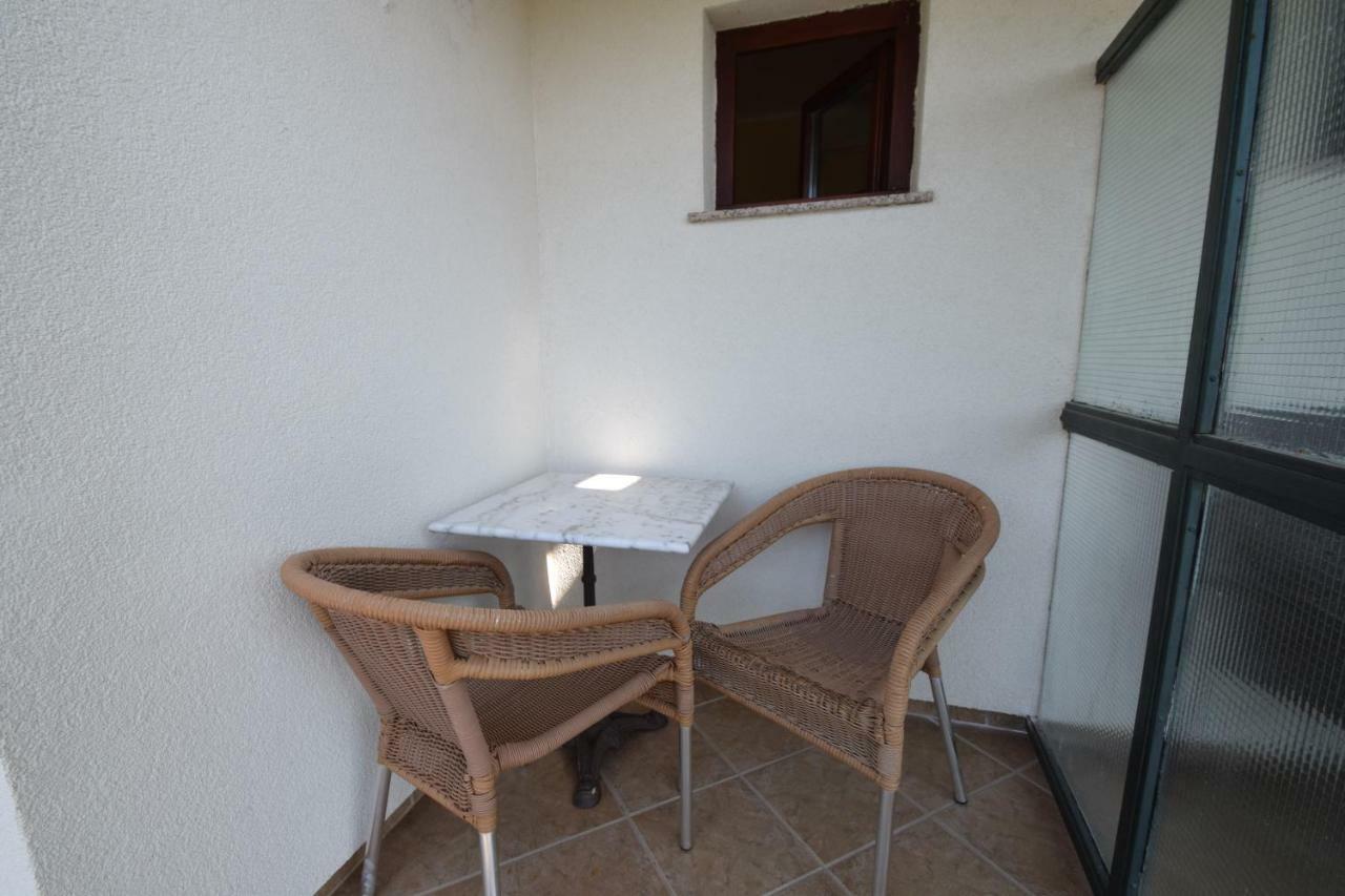 Apartments Nina Starigrad Paklenica Ngoại thất bức ảnh