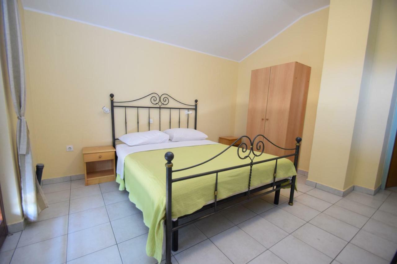 Apartments Nina Starigrad Paklenica Ngoại thất bức ảnh